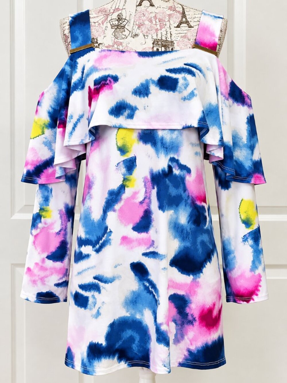 JM COLLECTION Women's Cold Shoulders Tunic. Size L